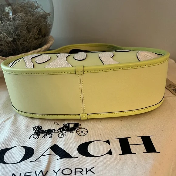 Ergo Bag In Coachtopia Leather With Lava Appliqué 💚 Brand New 💚🤍💚🤍💚🤍 - Picture 8 of 11